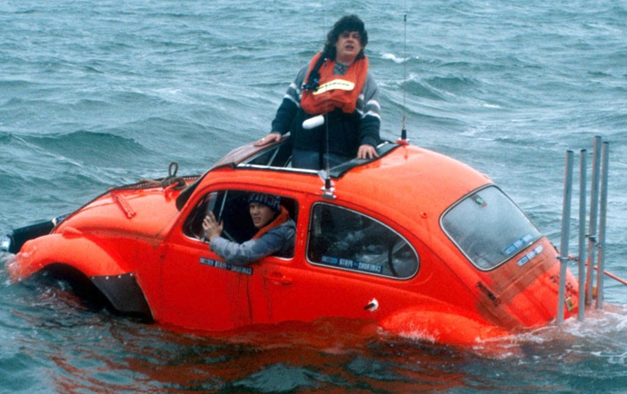 Abandon ship! A disgruntled Peter Duncan didn't quite make it across the Channel in his Bug.