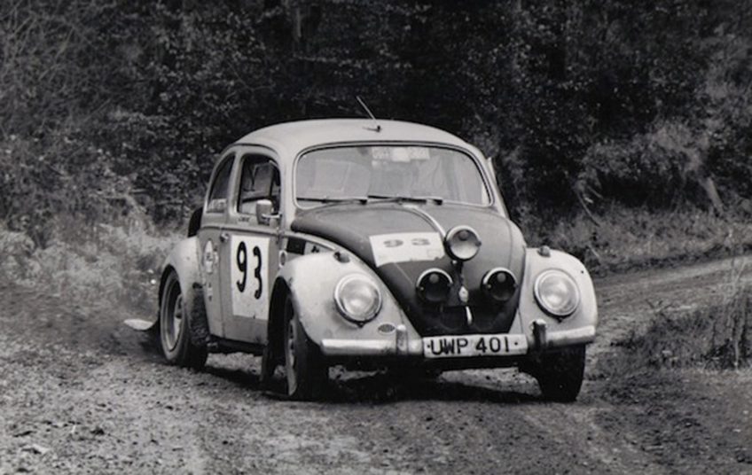 El beetle de rallye clásico de Bob Beales