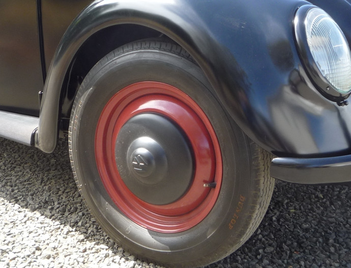 1946 hubcap