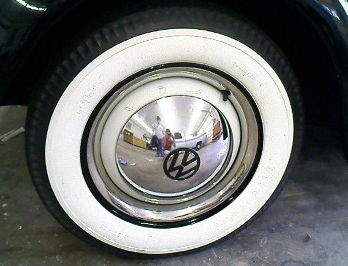 1962 hubcap