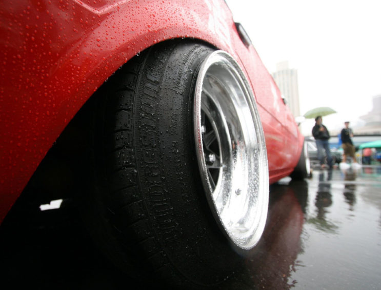 Stretched VW tyres 